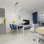 Dark Blue And Grey With Pastel Bedroom In By Renters Διαμέρισμα Βαρσοβία