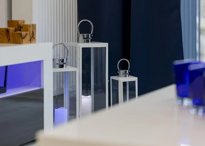 Dark Blue And Grey With Pastel Bedroom In By Renters * Varsó